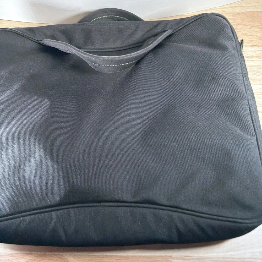 Crumpler Winston Fleece Laptop Briefcase Black & Green Zip Up Padded